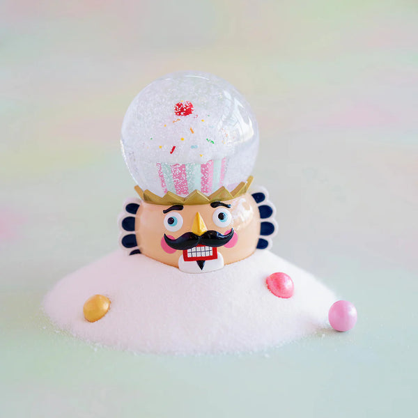 Glitterville Colonel Cupcake Water Dome Ball