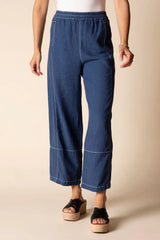 Contrast Seams Crop Pant in Navy