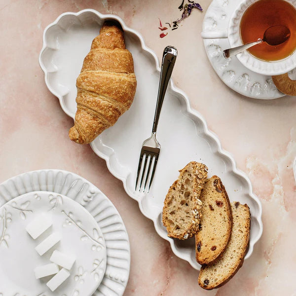 Vietri Incanto Stone White Ruffle Oval Tray